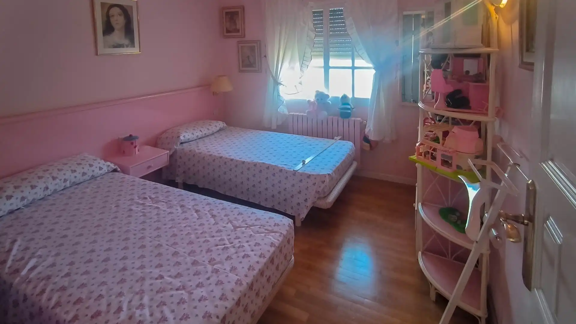Habitación de Casa o chalet en venta en Cuenca con Aire acondicionado, Calefacción y Jardín privado