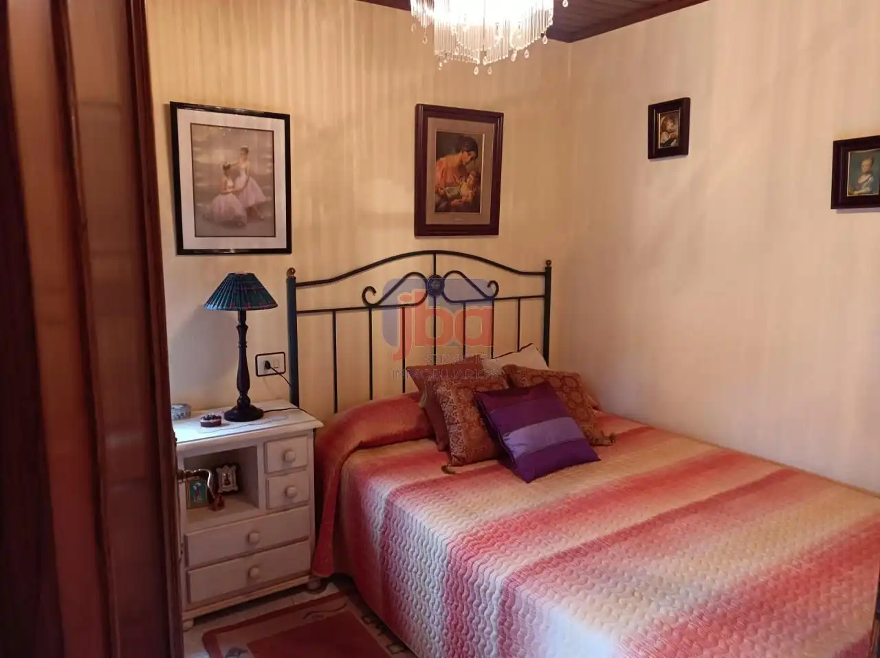 Habitación de Casa o chalet en venta en A Merca   con Calefacción, Trastero y Amueblado