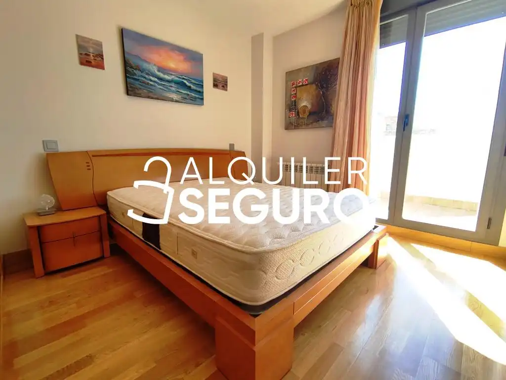 Habitación de Piso de alquiler en Paracuellos de Jarama con Aire acondicionado, Calefacción y Terraza