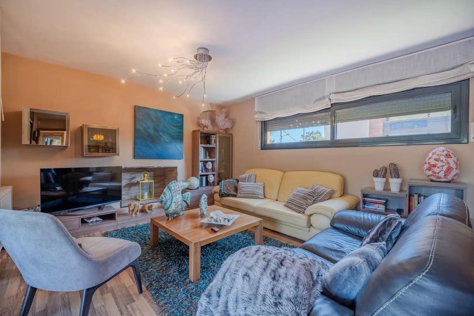 Sala d'estar de Casa o xalet en venda en Lloret de Mar amb Calefacció, Jardí privat i Terrassa