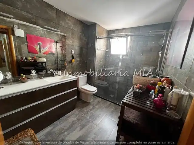 Badezimmer von Dachboden zum Verkauf in Torremolinos mit Heizung, Terrasse und Abstellraum