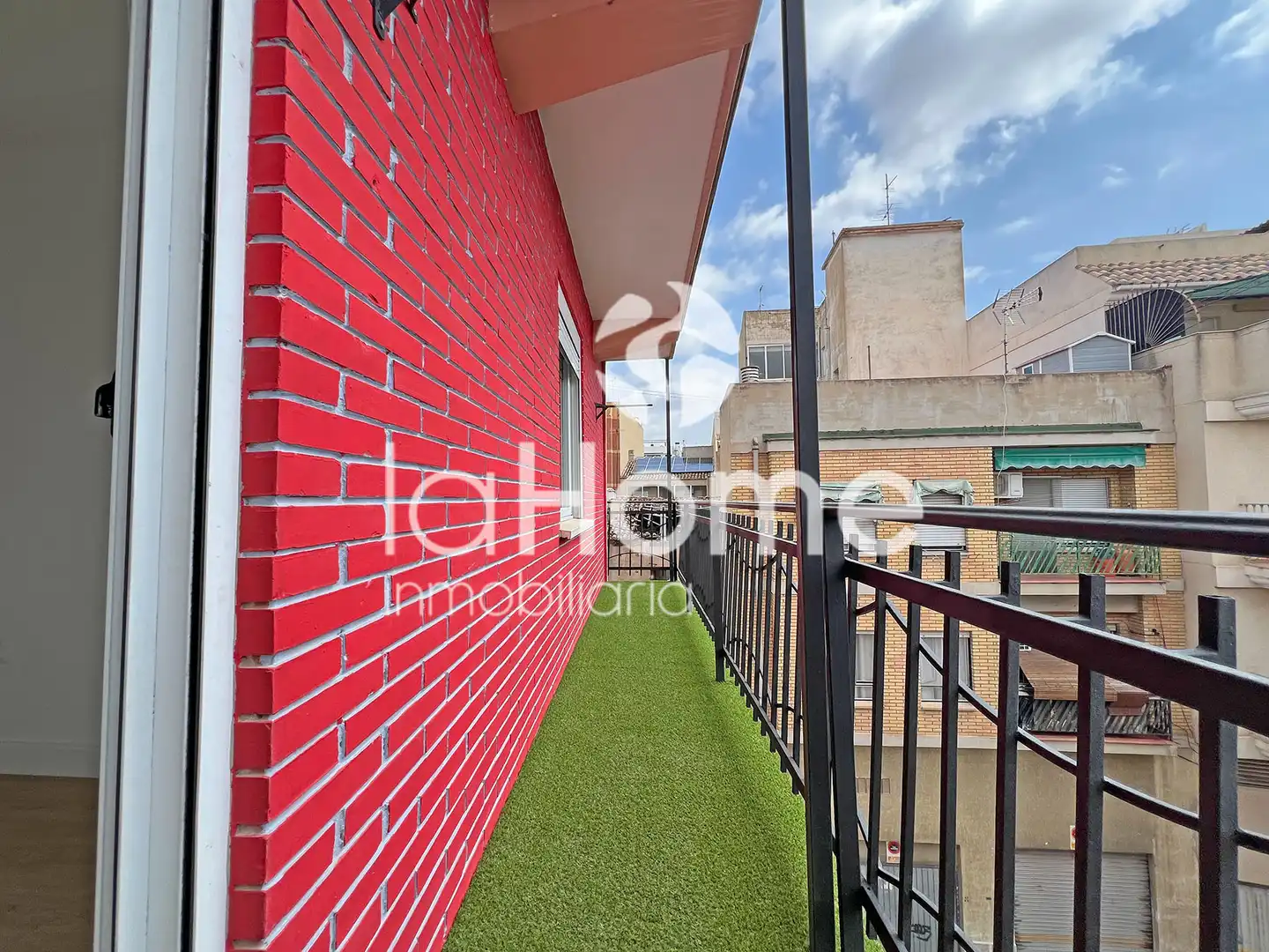 Balcony of Flat for sale in Paterna  with Air Conditioner, Parquet flooring and Terrace