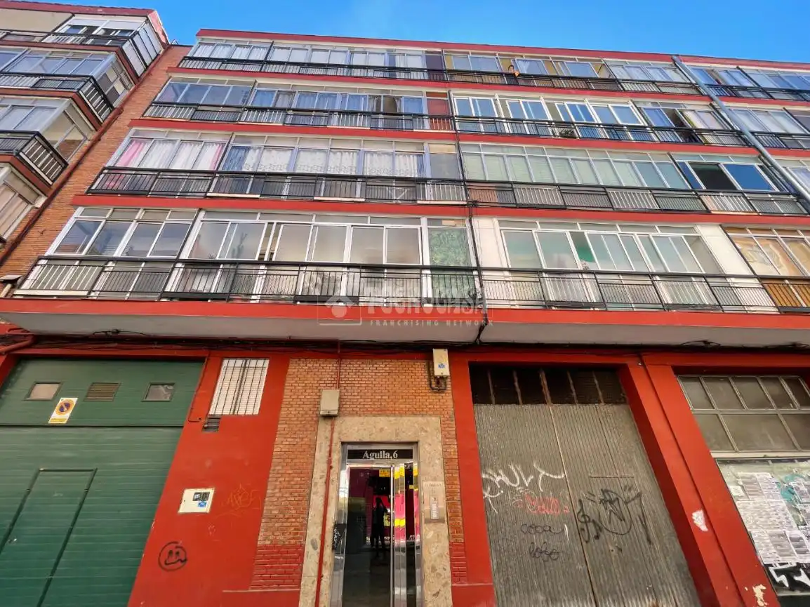 Vista exterior de Pis en venda en Valladolid amb Calefacció