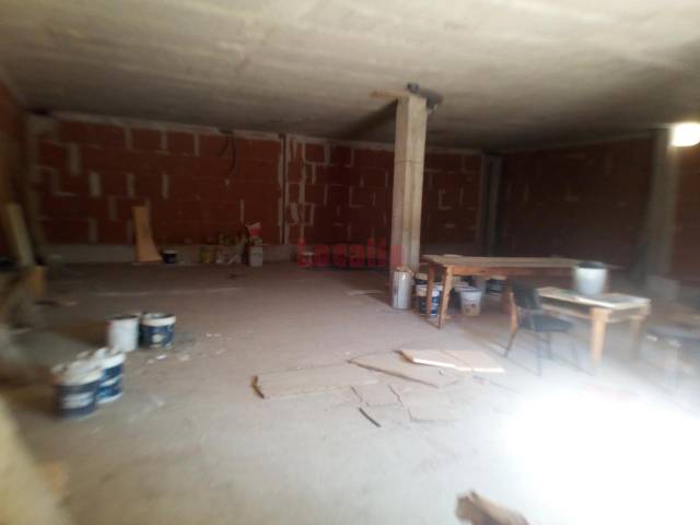 Local comercial en Alquiler en General en Arenas de Iguña