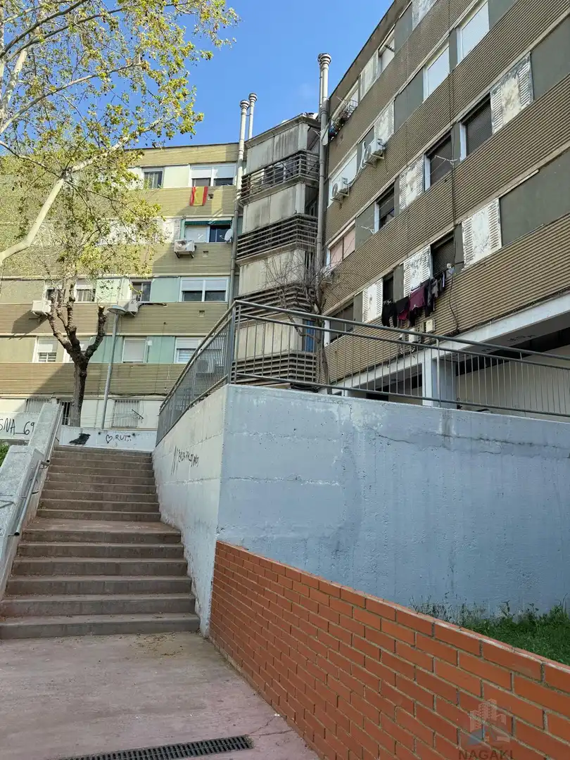 Vista exterior de Piso en venta en Badia del Vallès