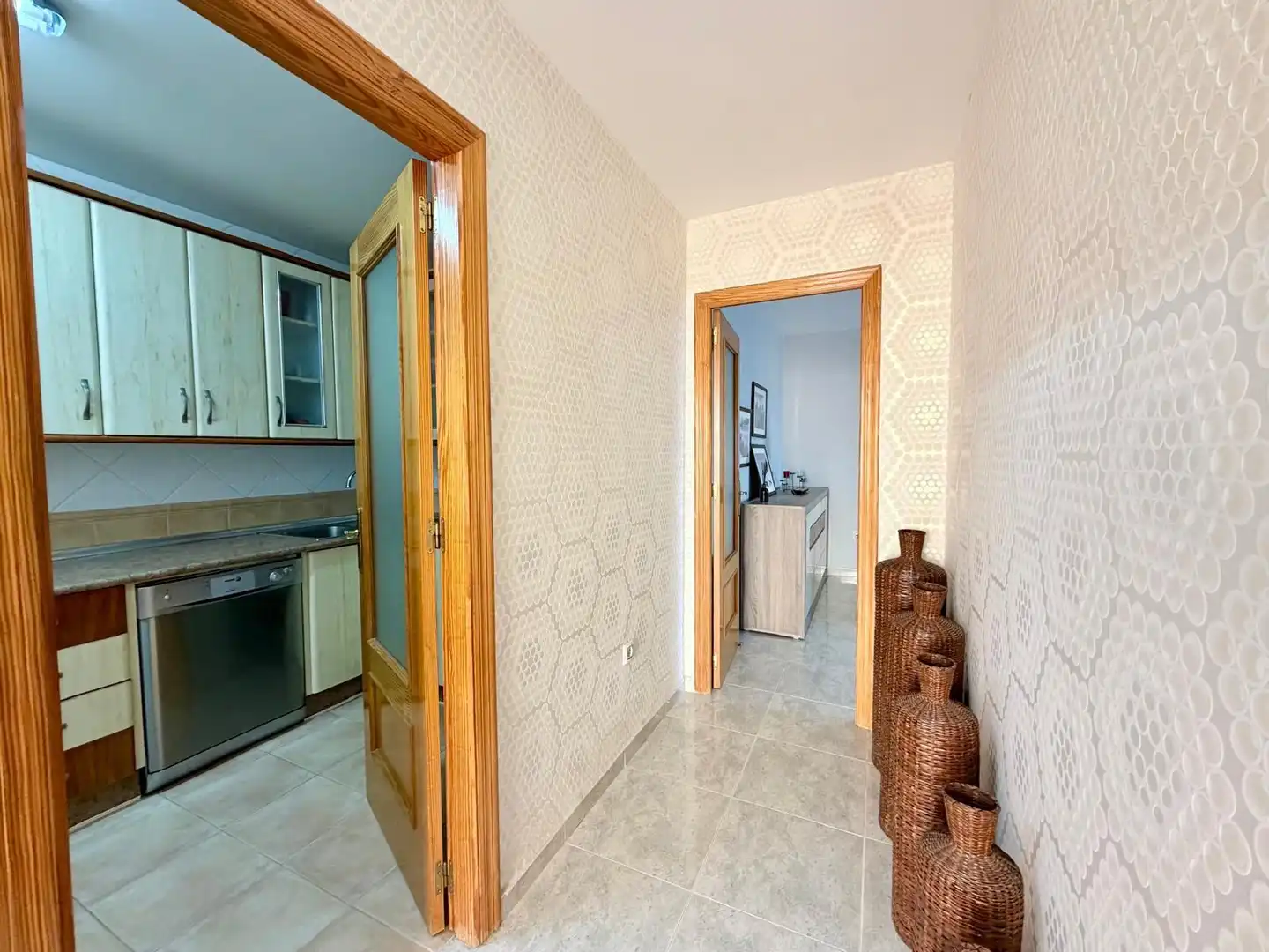 Wohnung zum Verkauf in Roquetas de Mar mit Klimaanlage, Terrasse und Möbliert