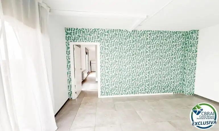 Apartamento en venta en Figueres con Aire acondicionado, Jardín privado y Terraza