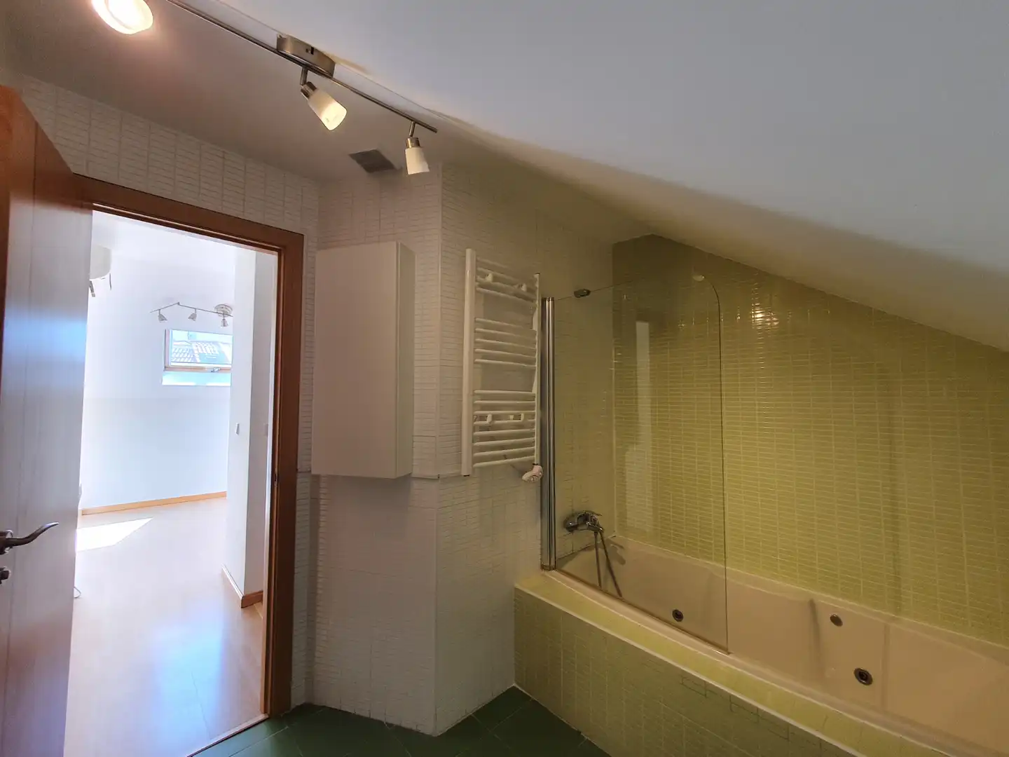 Baño de Dúplex en venta en Madrid con Aire acondicionado, Calefacción y Parquet