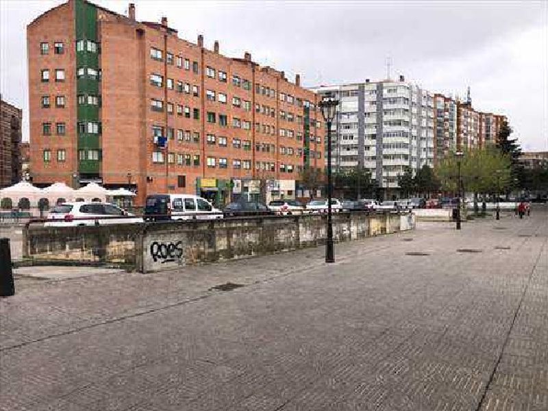 Exterior view of Garage for sale in Burgos Capital