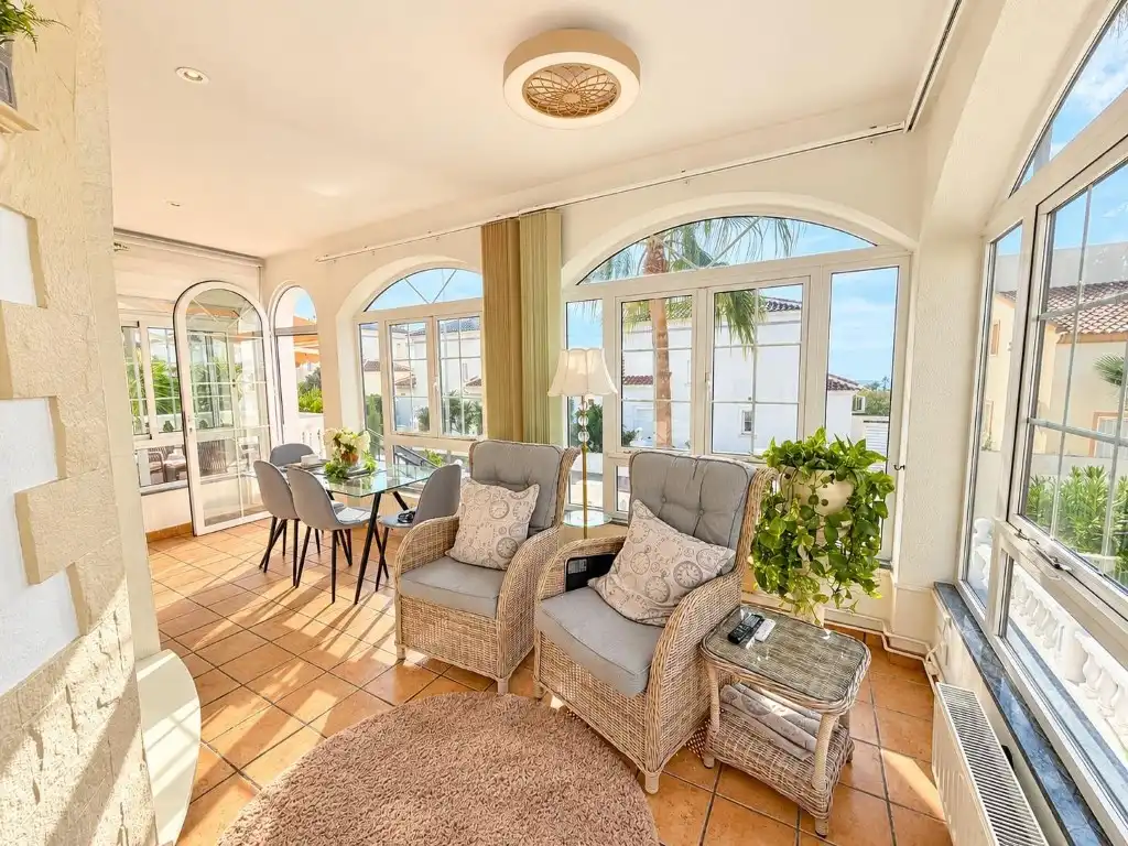 Casa con terraza en venta en calle canal de la mancha, imagen 10