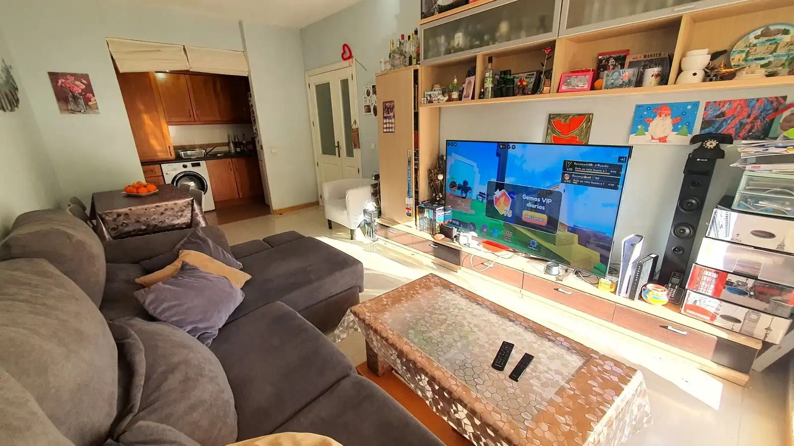 Sala de estar de Piso en venta en Fuengirola con Aire acondicionado, Terraza y Amueblado