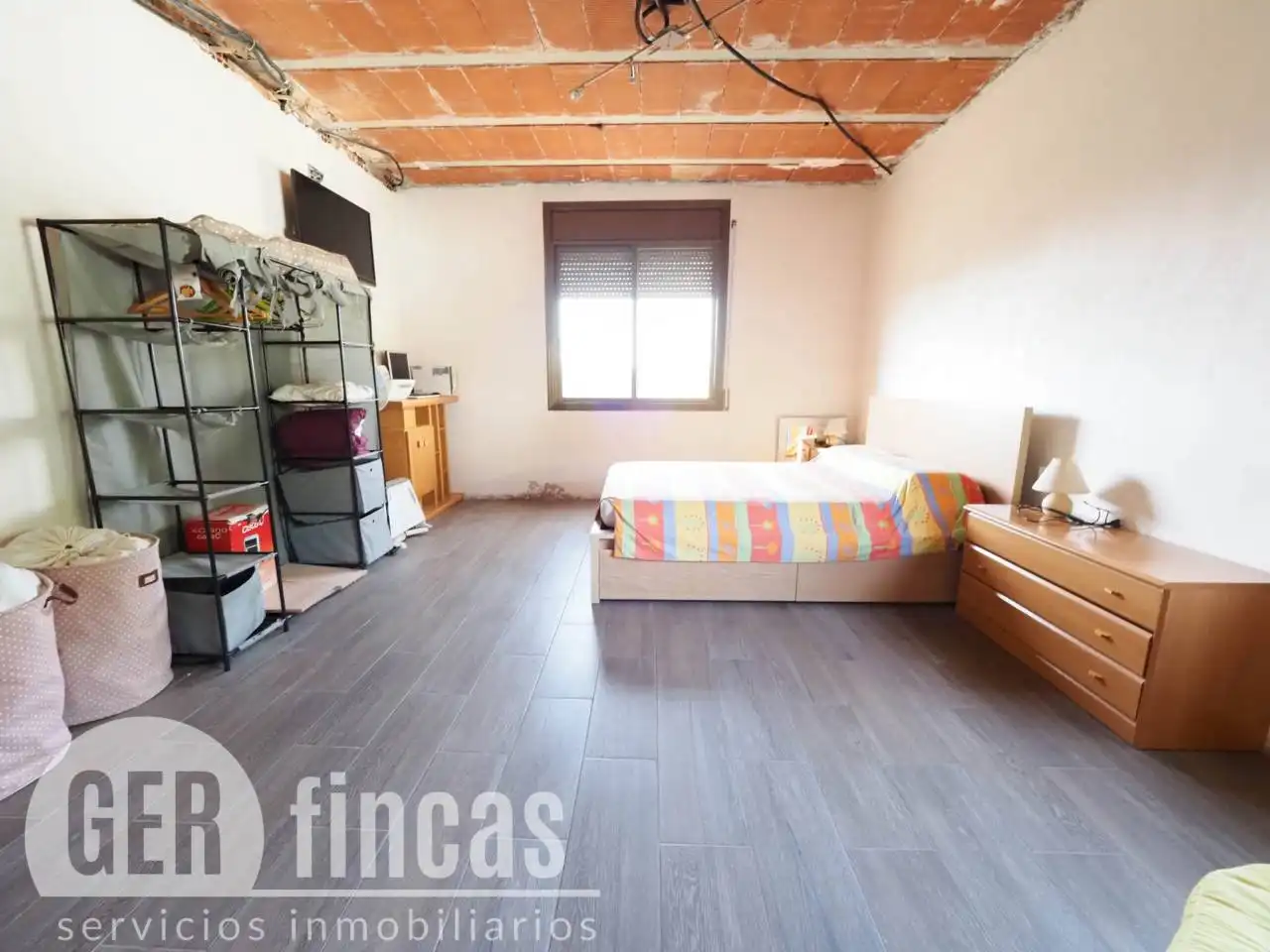 Habitación de Casa o chalet en venta en Terrassa con Aire acondicionado, Calefacción y Jardín privado