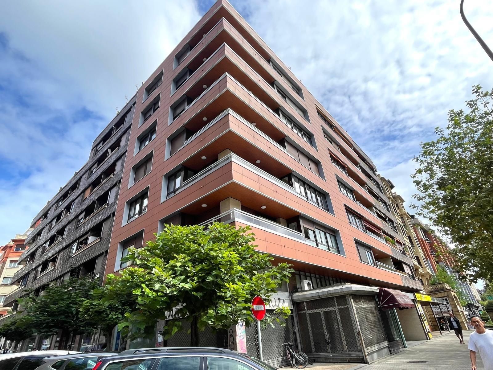 Exterior view of Flat for sale in Donostia - San Sebastián   with Heating, Terrace and Balcony