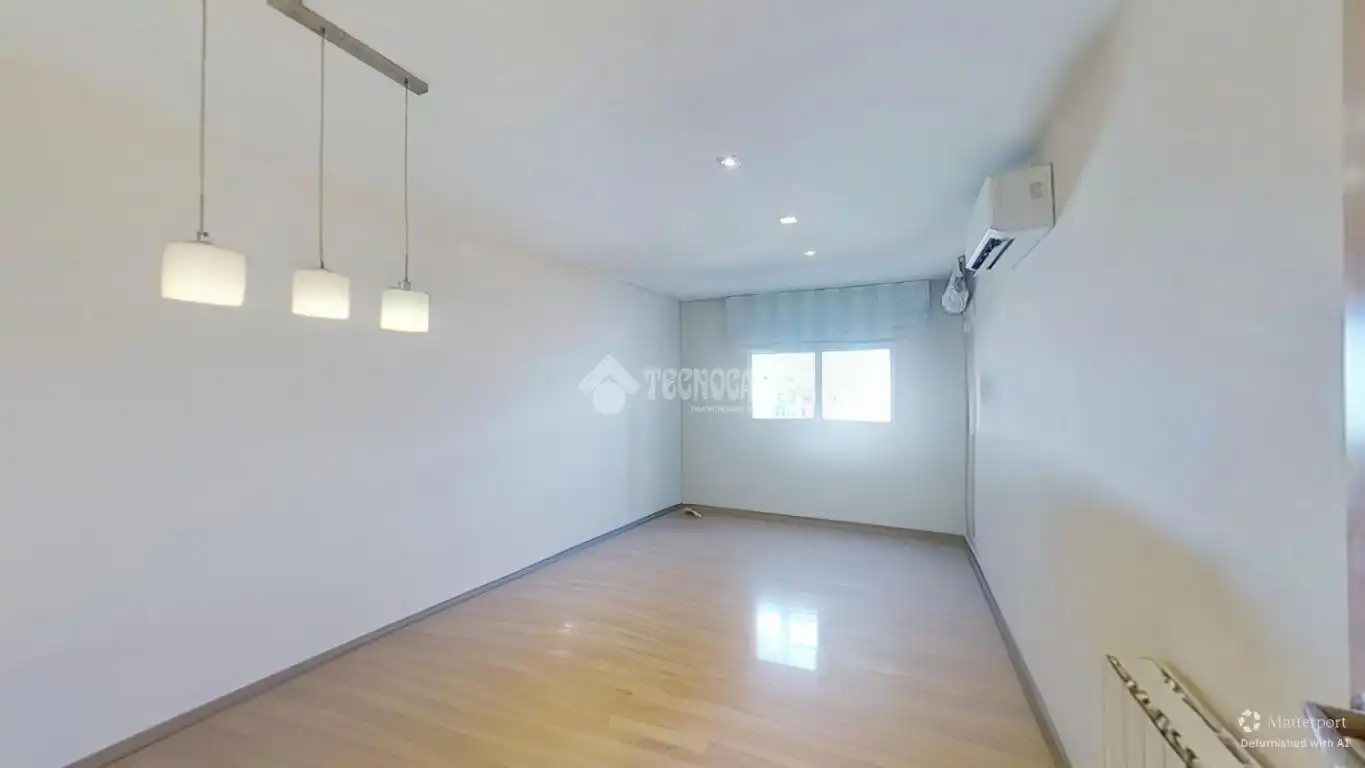 Flat for sale in Barberà del Vallès  with Air Conditioner, Heating and Parquet flooring
