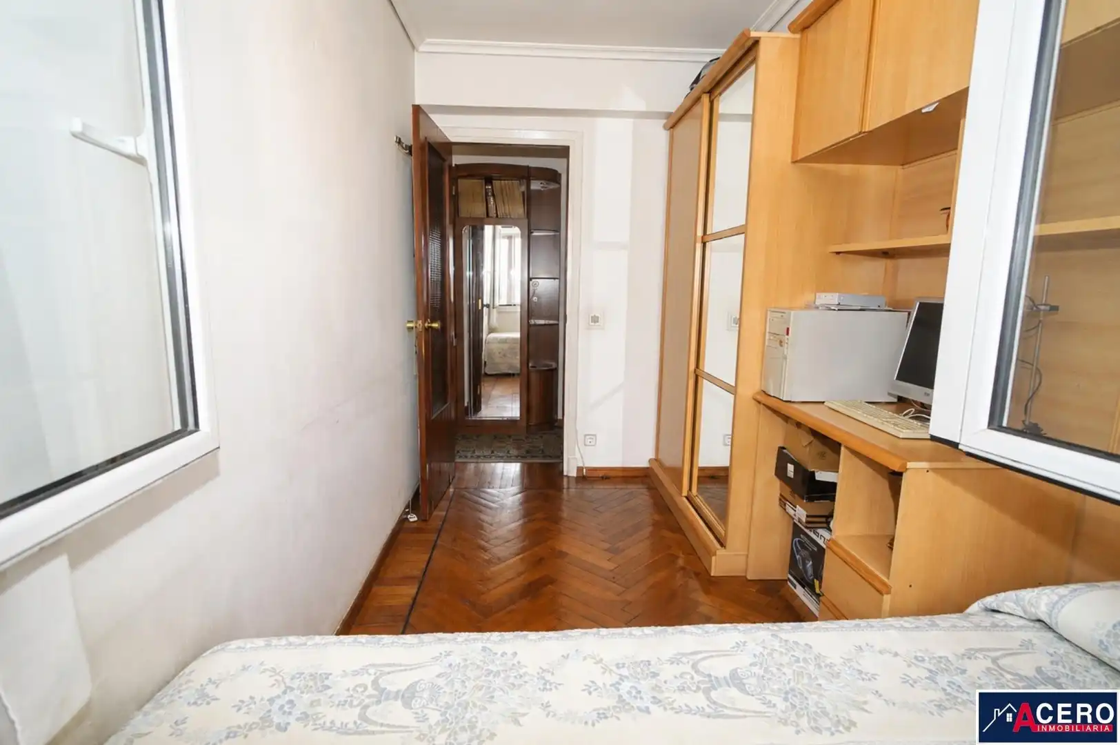 Habitación de Piso en venta en Santander con Calefacción, Trastero y Balcón