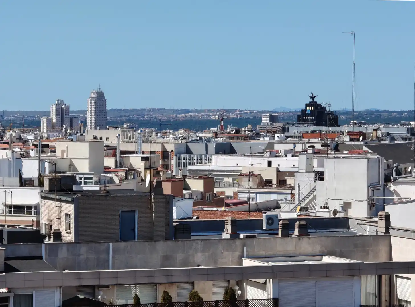 Exterior view of Flat for sale in Madrid  with Air Conditioner, Heating and Balcony
