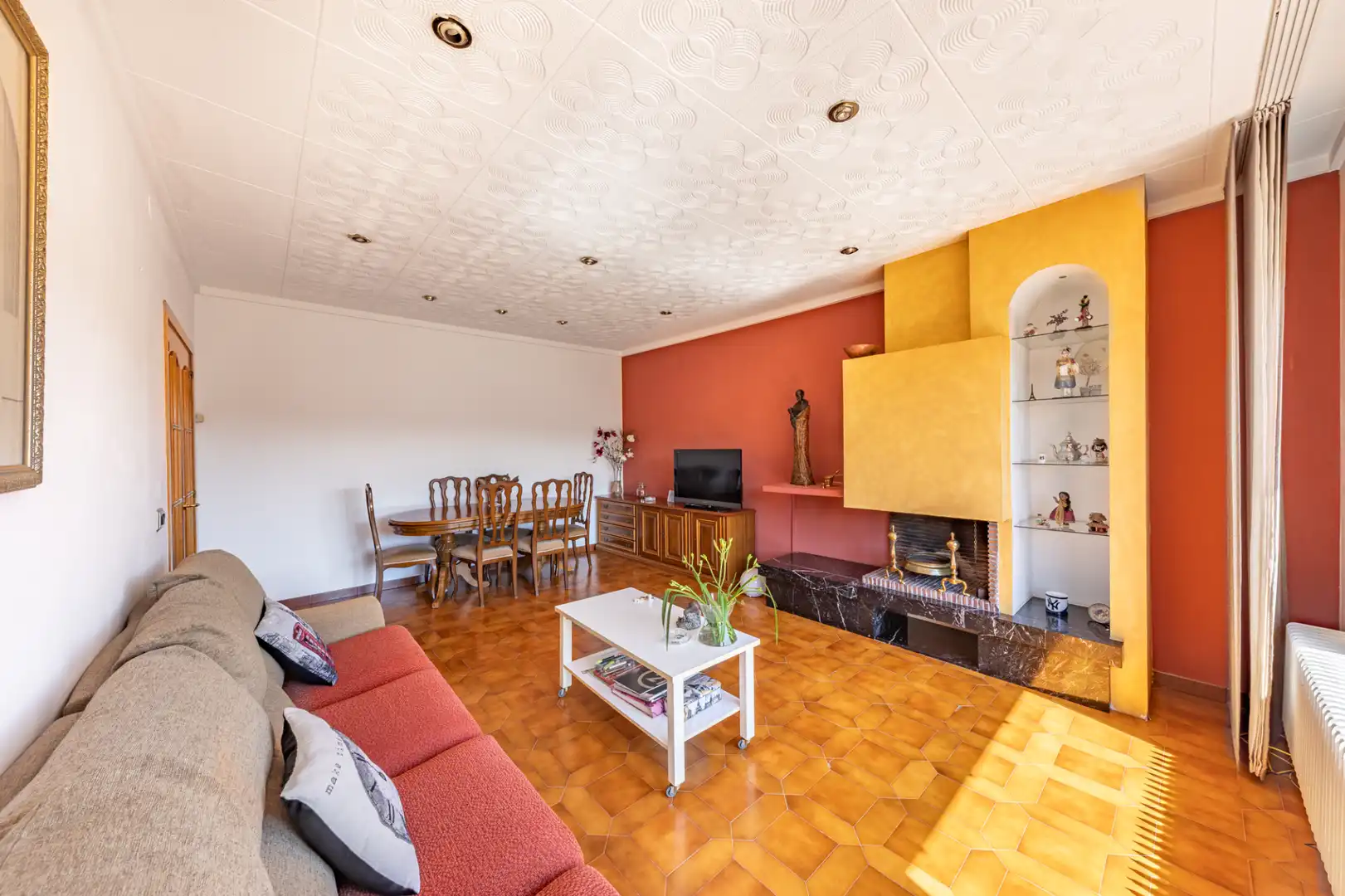 Sala d'estar de Casa adosada en venda en Santa Eugènia de Berga amb Calefacció, Jardí privat i Terrassa