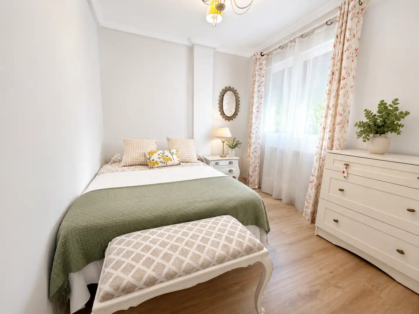 Bedroom of Flat for sale in Getafe  with Air Conditioner, Heating and Storage room