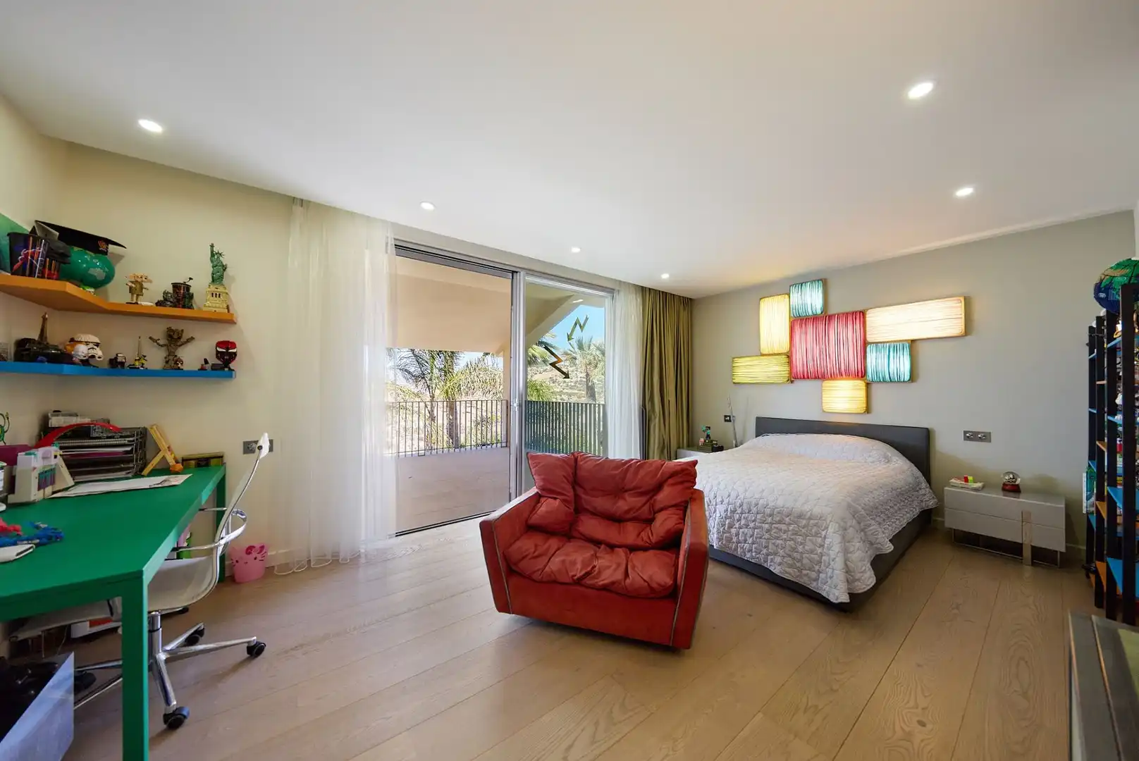 Dormitori de Casa o xalet en venda en Alicante / Alacant amb Aire condicionat, Calefacció i Jardí privat