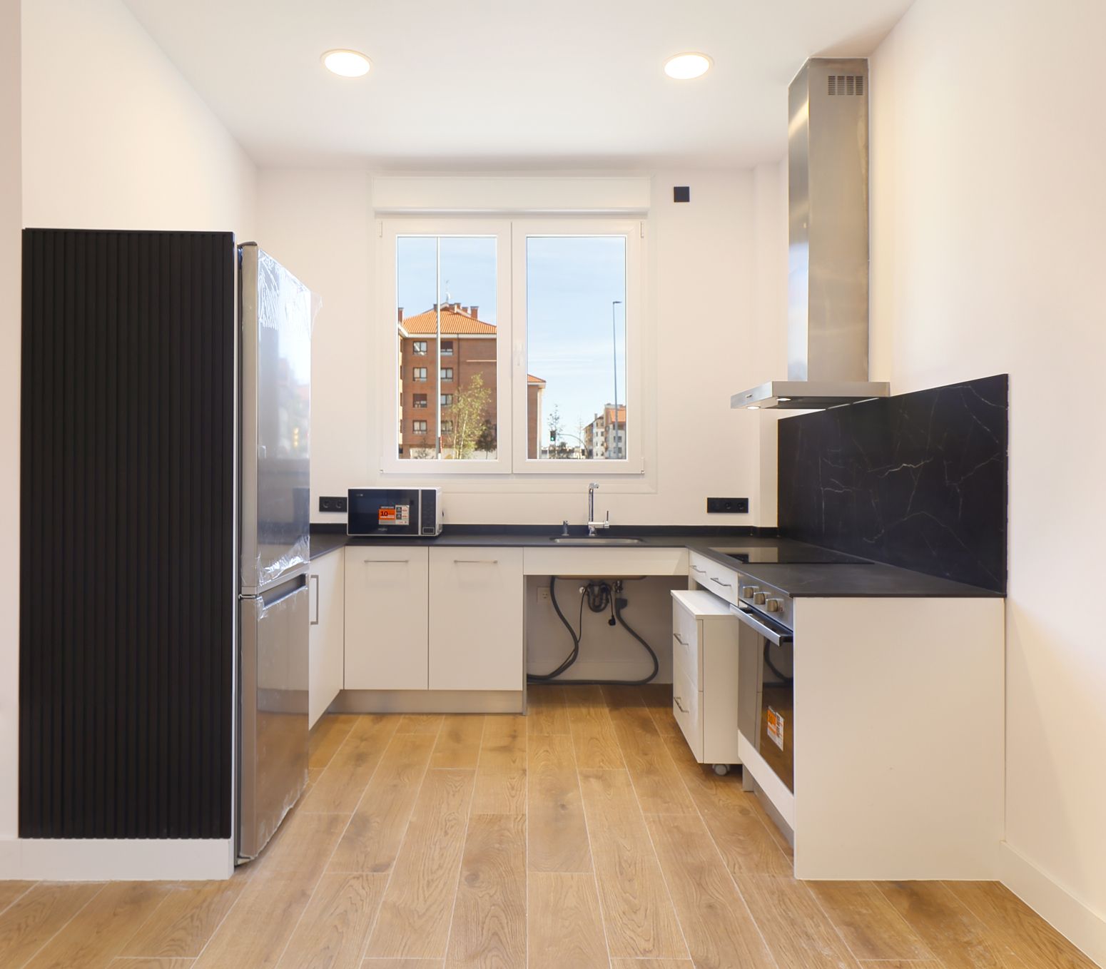 Kitchen of Flat for sale in Gijón   with Heating