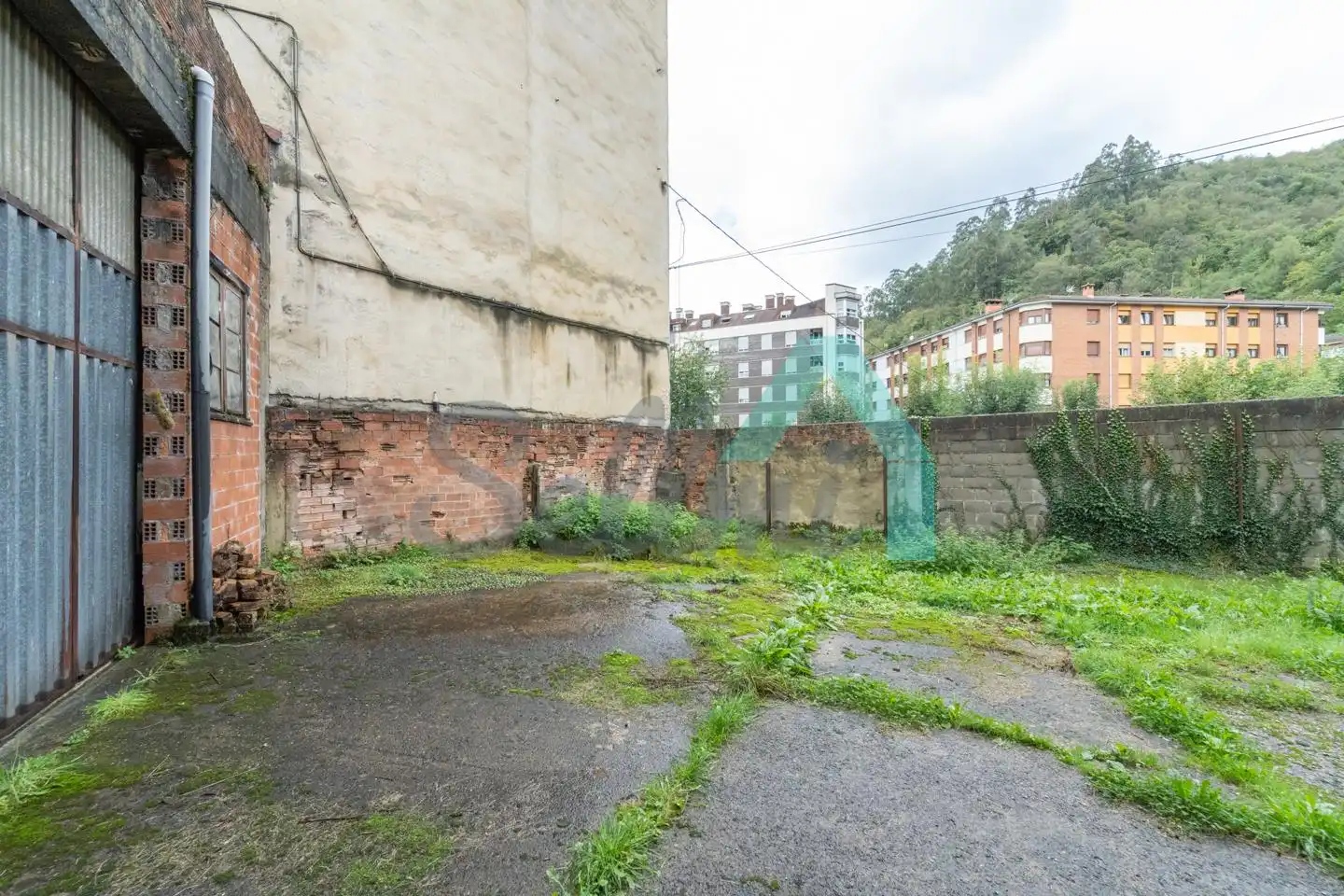 Parking of Houses for sale in San Martín del Rey Aurelio  with Private garden, Terrace and Storage room