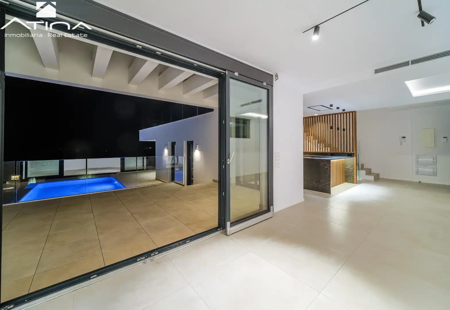 Terrace of Houses for sale in Dénia  with Air Conditioner, Terrace and Storage room