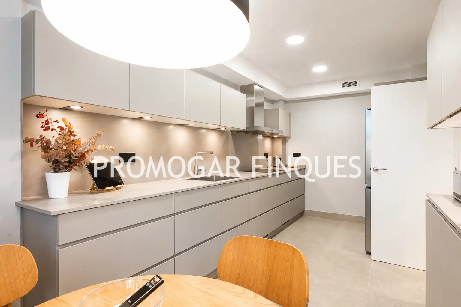 Küche von Maisonette zum Verkauf in Sant Feliu de Llobregat mit Klimaanlage, Heizung und Privatgarten