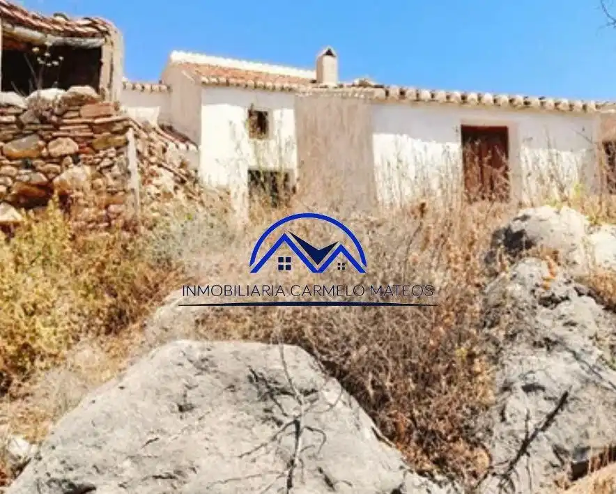 Land for sale in Comares
