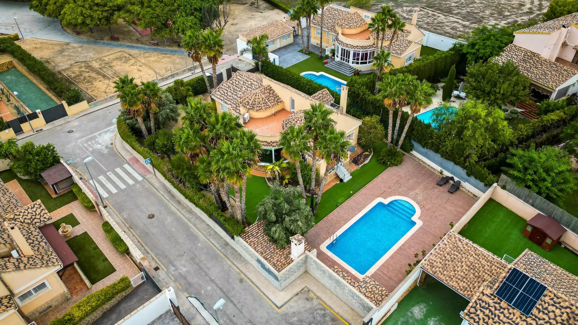 Vista exterior de Casa o chalet en venta en Mutxamel con Aire acondicionado, Calefacción y Jardín privado