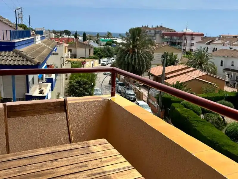 Vista exterior de Àtic en venda en Creixell amb Balcó