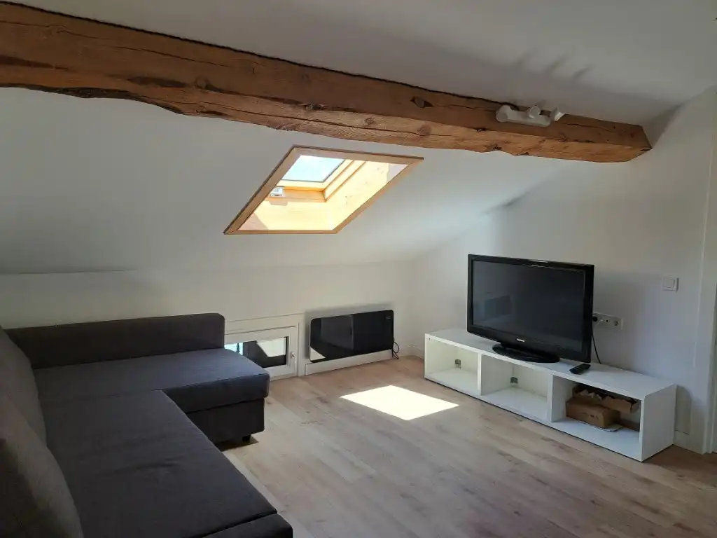Sala d'estar de Àtic de lloguer en Osséja amb Calefacció, Parquet i Traster