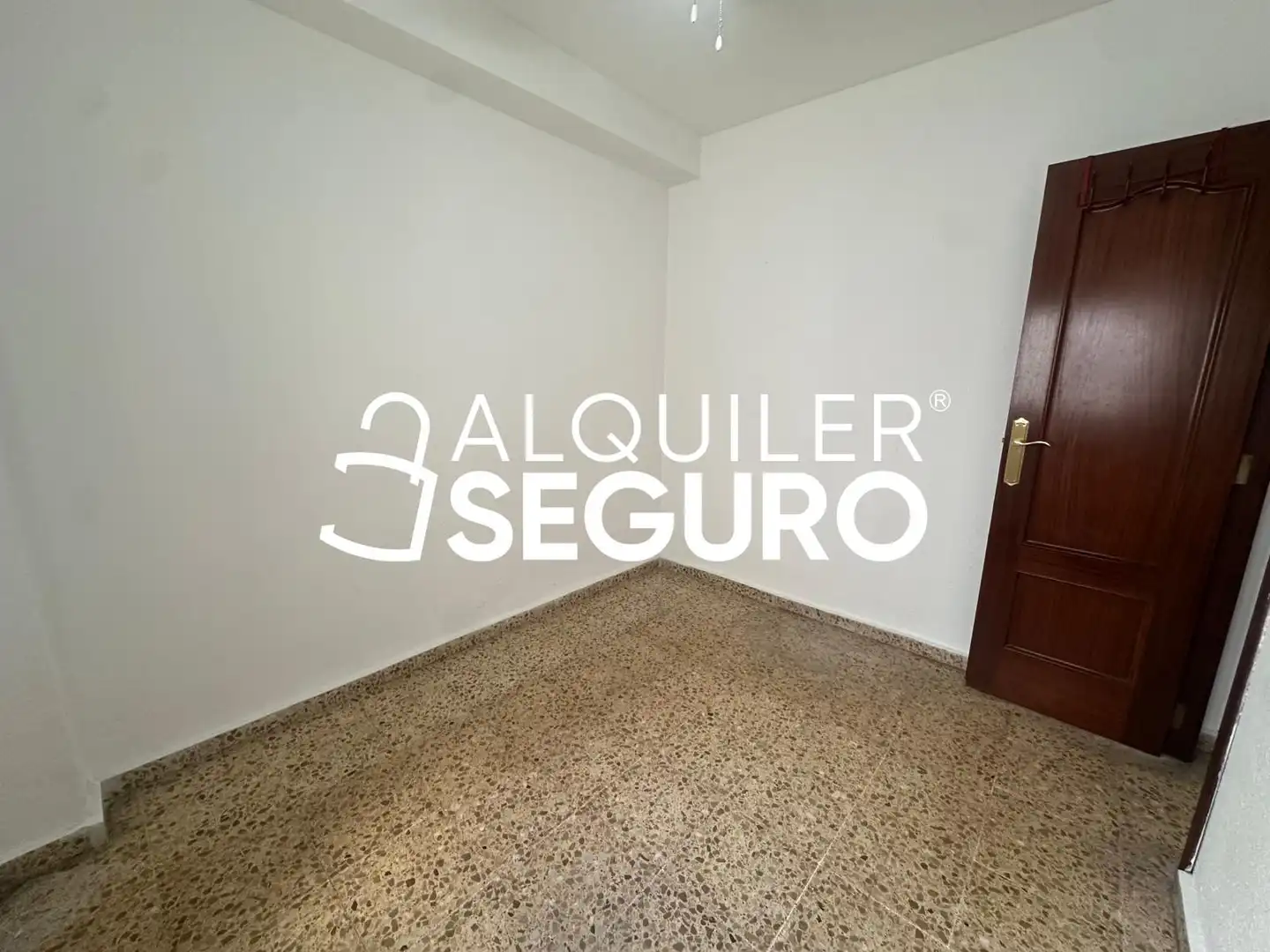 Pis de lloguer a Santos Justo y Pastor, L'Amistat