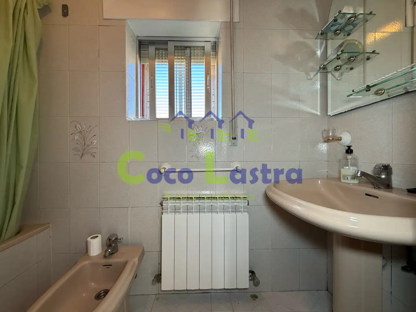 Bathroom of Detached homes for sale in La Cabeza de Béjar   with Heating, Terrace and Washing machine