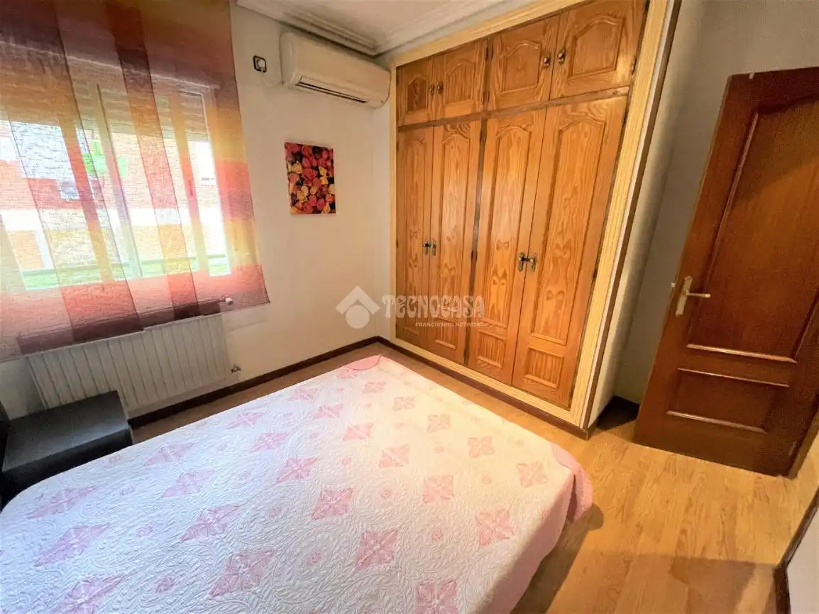 Bedroom of Flat for sale in Centro