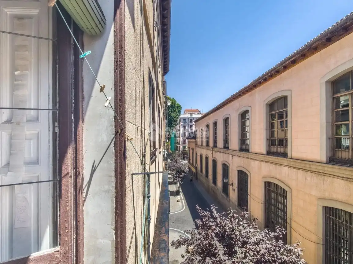 Vista exterior de Piso en venta en Madrid