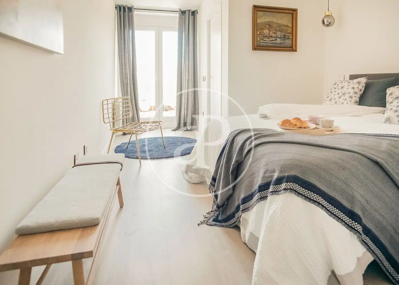 Attic for rent in C. de los Caños del Peral, Palacio