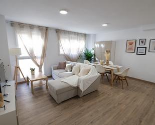 Sala d'estar de Apartament de lloguer en Alicante / Alacant amb Aire condicionat