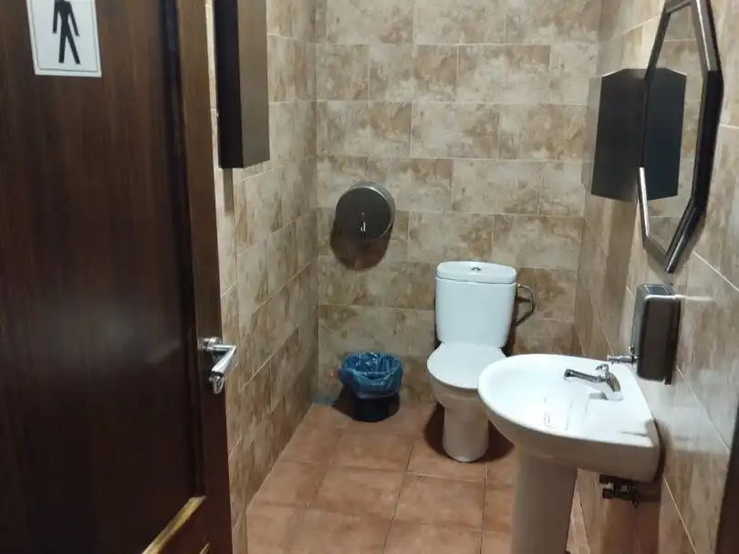 Badezimmer von Geschaftsraum zum Verkauf in Álora, Málaga