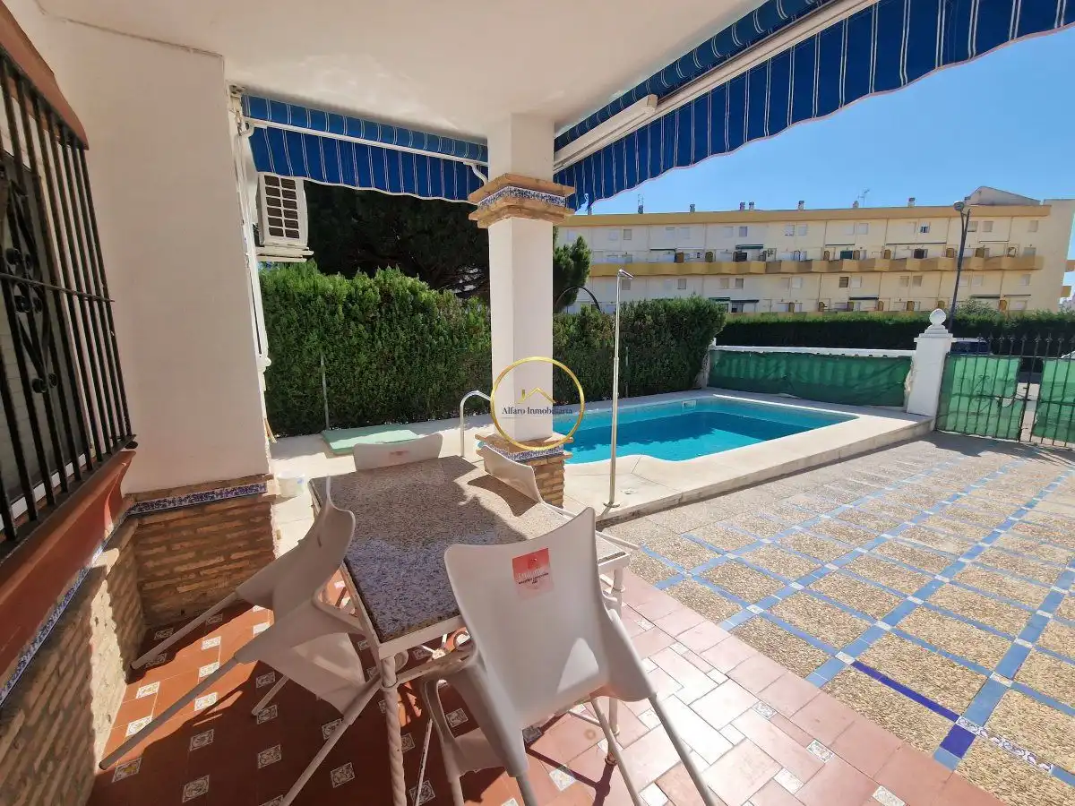 Swimming pool of Houses for sale in Almonte  with Air Conditioner, Terrace and Swimming Pool