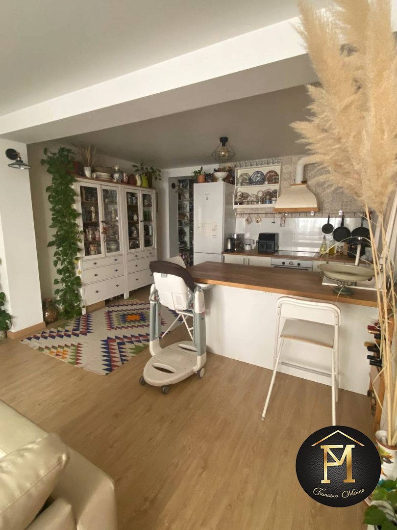 Kitchen of Flat for sale in  Valencia Capital  with Air Conditioner and Furnished
