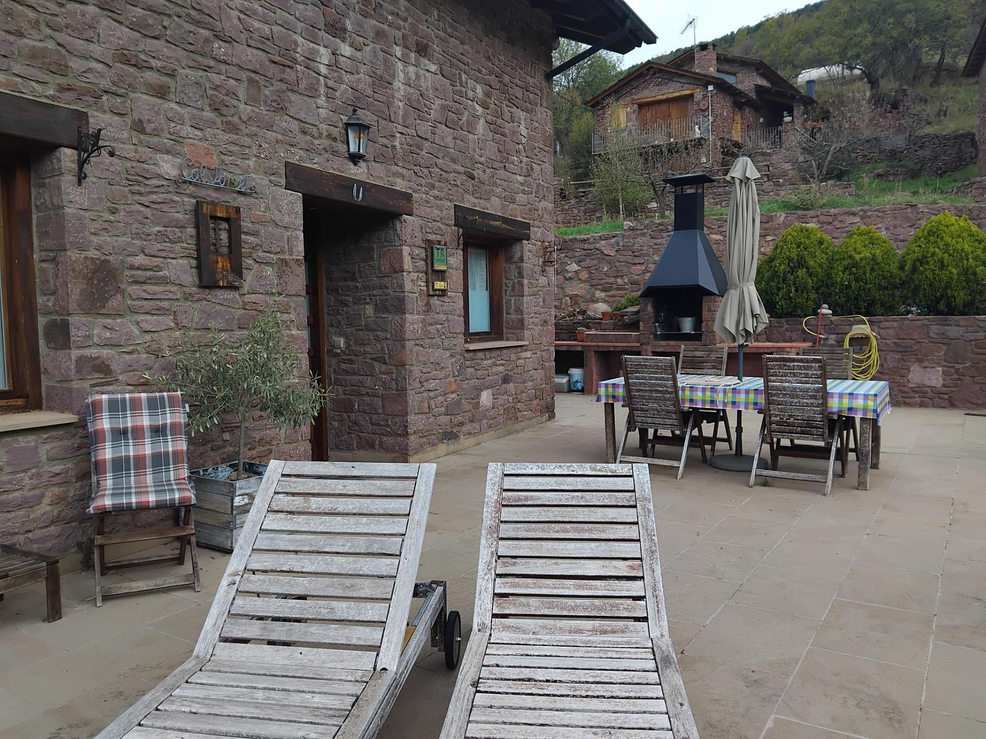 Terrasse von Country house zum verkauf in Montferrer i Castellbò mit Heizung