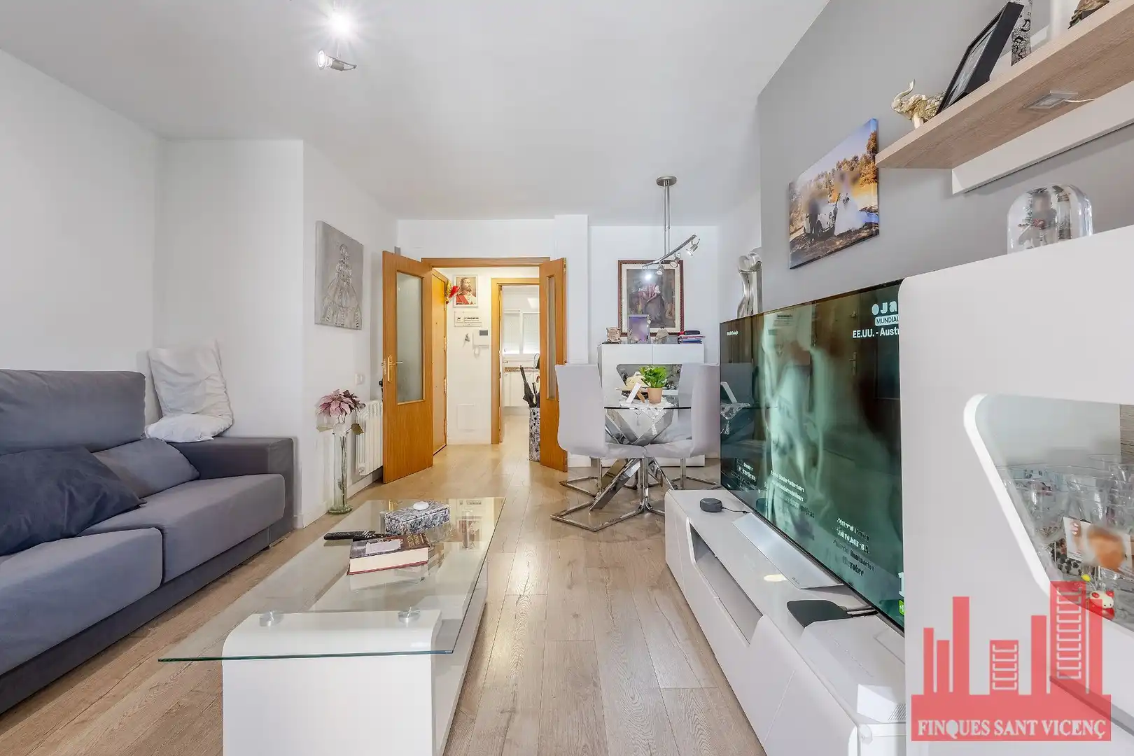 Sala d'estar de Pis en venda en Sant Vicenç Dels Horts amb Aire condicionat, Calefacció i Terrassa