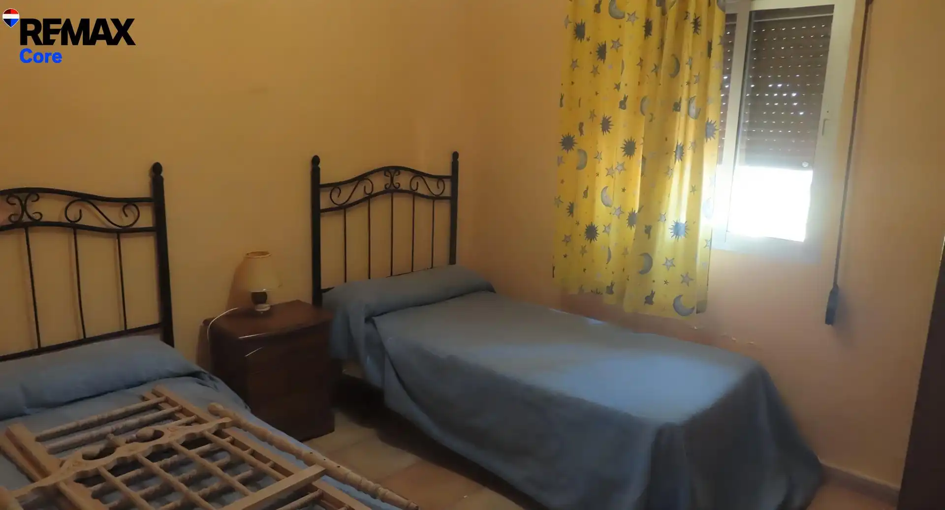 Dormitori de Casa o xalet en venda en Villar del Rey amb Aire condicionat, Calefacció i Jardí privat
