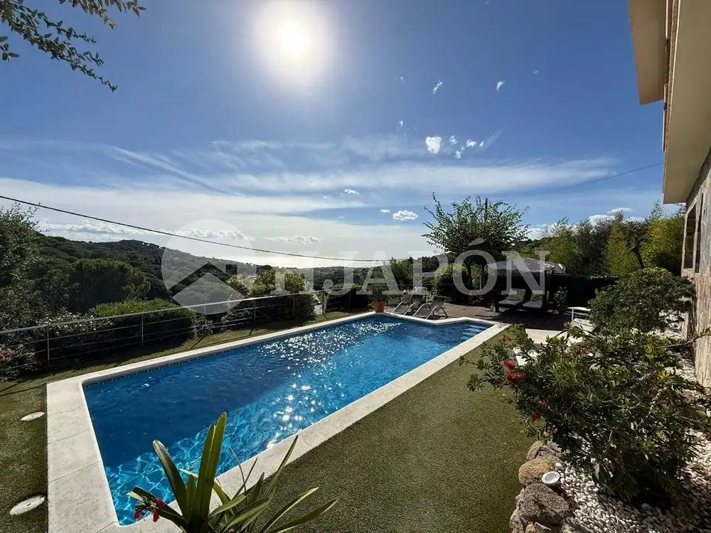 Swimming pool of Houses for sale in Alella  with Heating, Private garden and Terrace