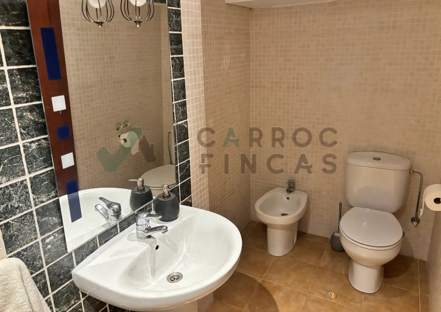 Baño de Piso en venta en Sant Joan de les Abadesses con Calefacción, Amueblado y Horno