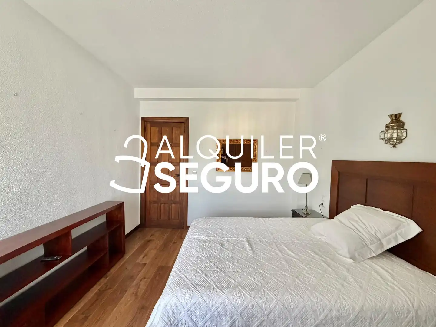 Bedroom of Flat for rent in El Escorial  with Heating, Terrace and Swimming Pool