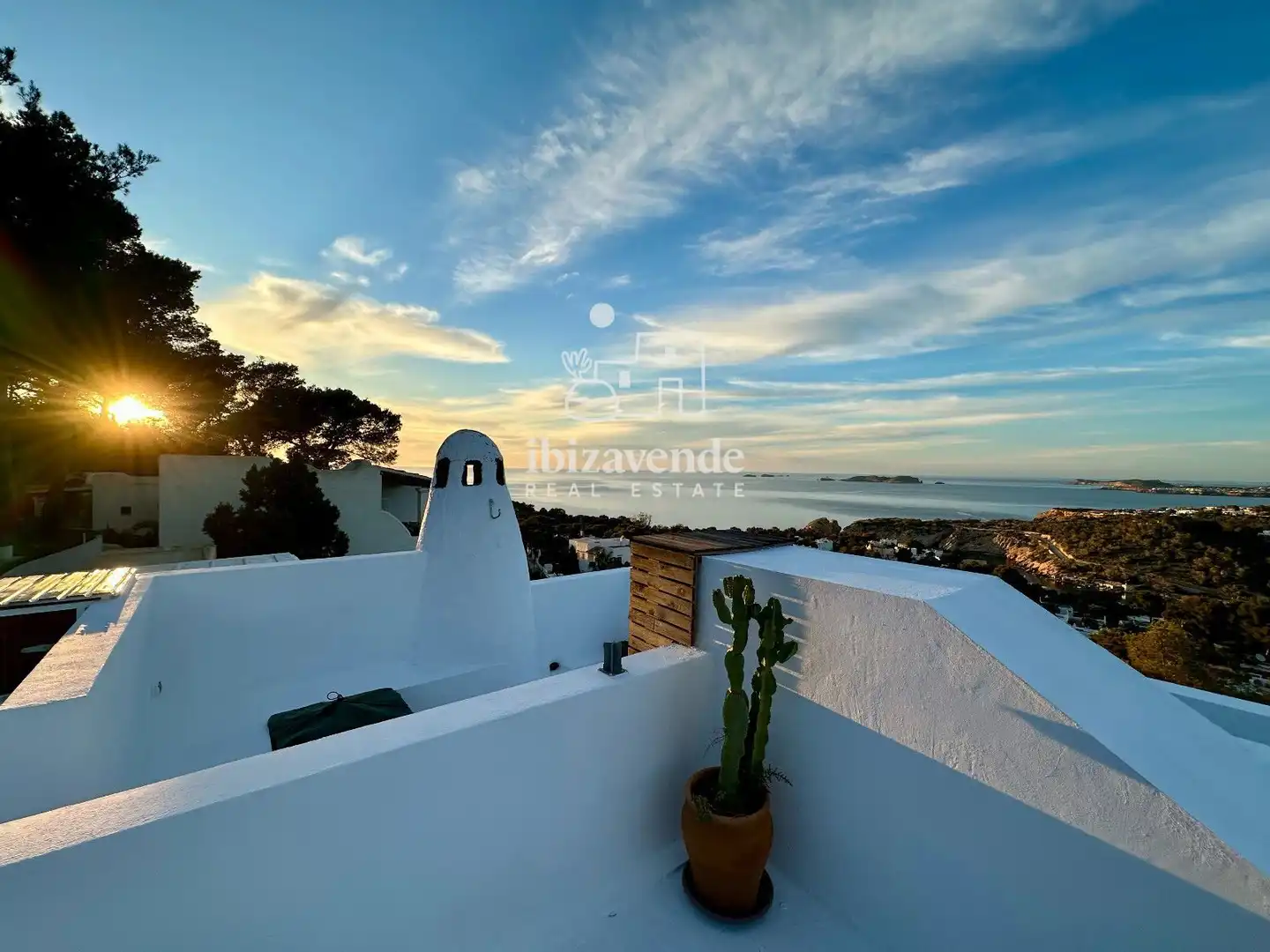 Außenansicht von Wohnung zur Miete in Sant Josep de sa Talaia mit Klimaanlage, Terrasse und Möbliert