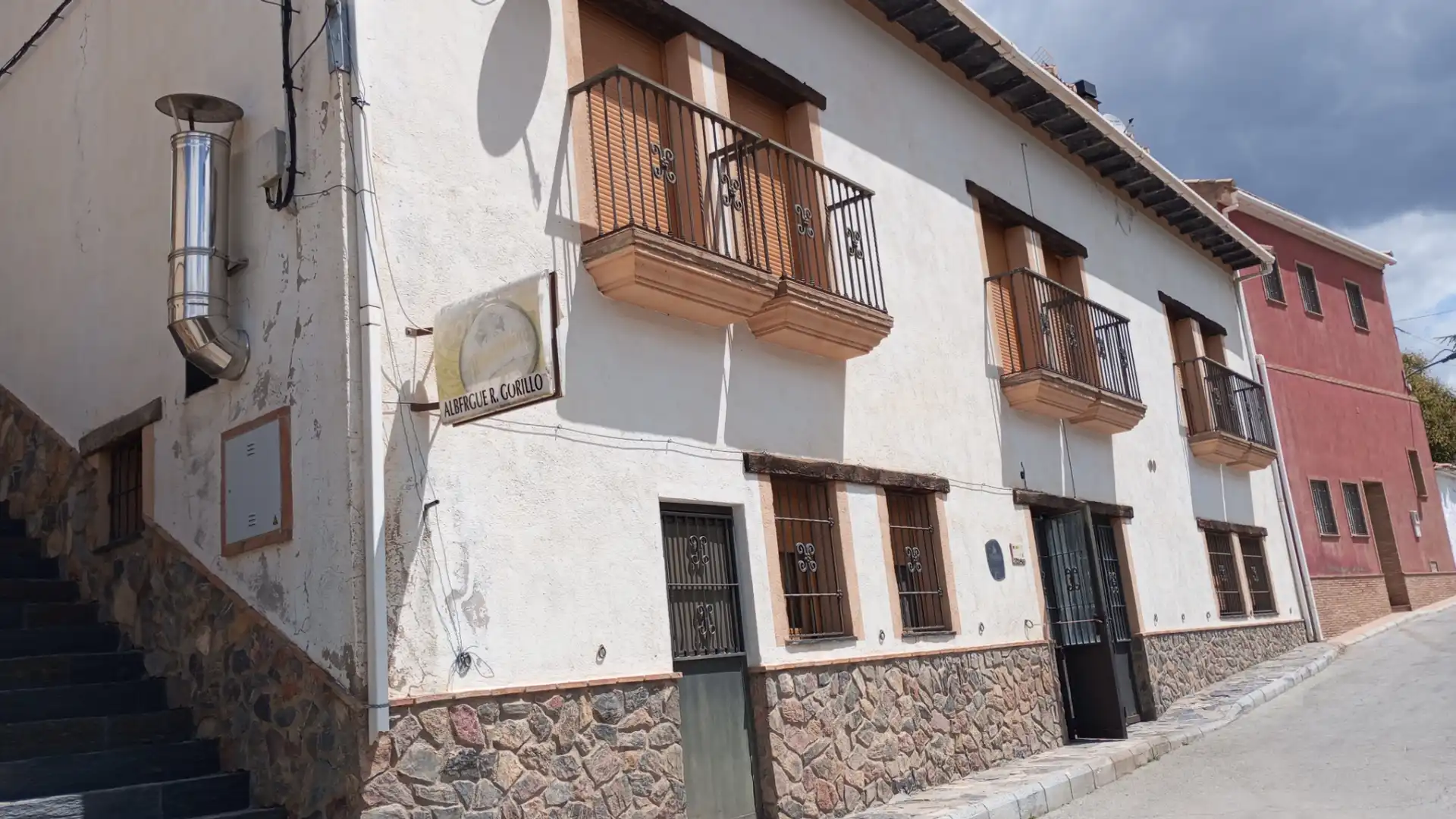 Vista exterior de Edificio en venta en Gor