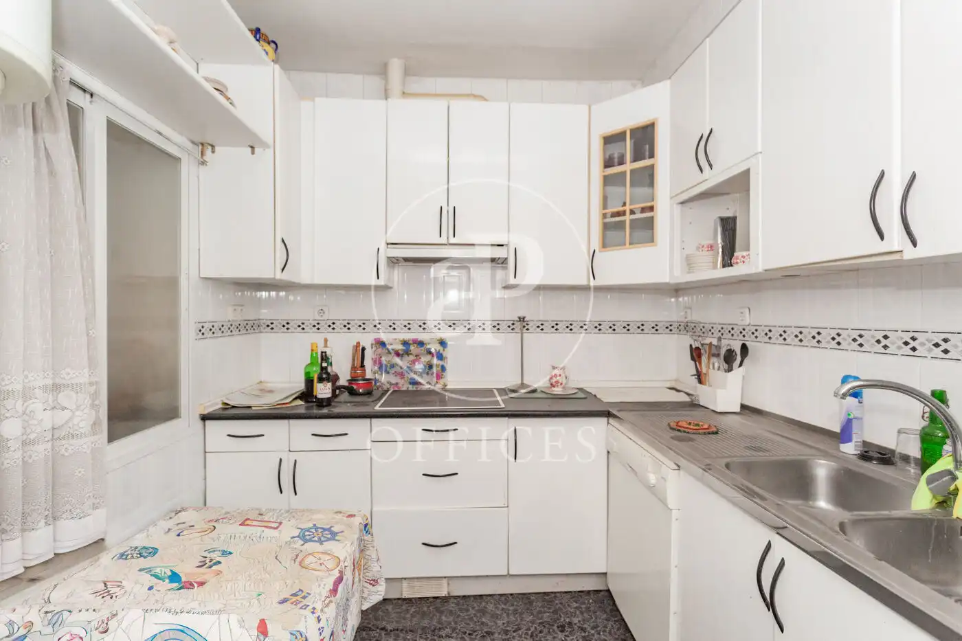 Cocina de Oficina en venta en Madrid con Calefacción