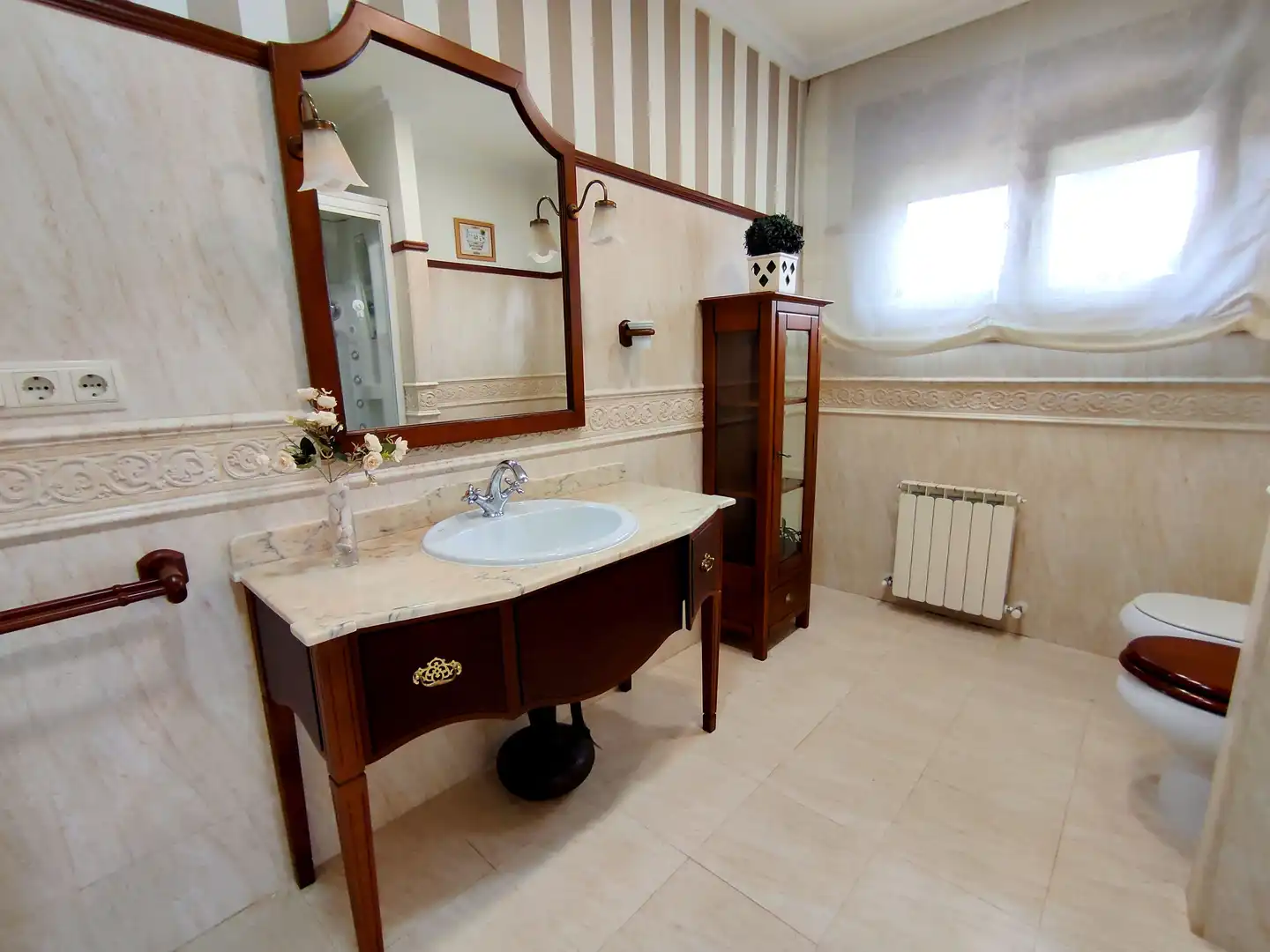 Bany de Casa o xalet en venda en Gondomar amb Jardí privat, Parquet i Terrassa